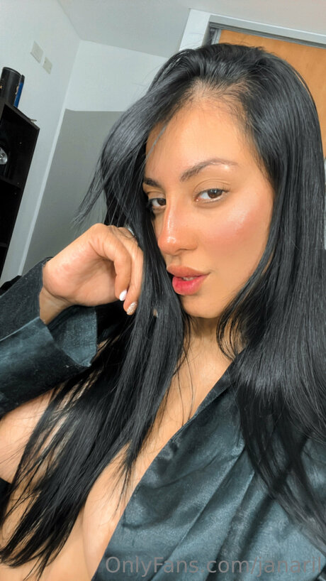Janaril pornstar naked photo