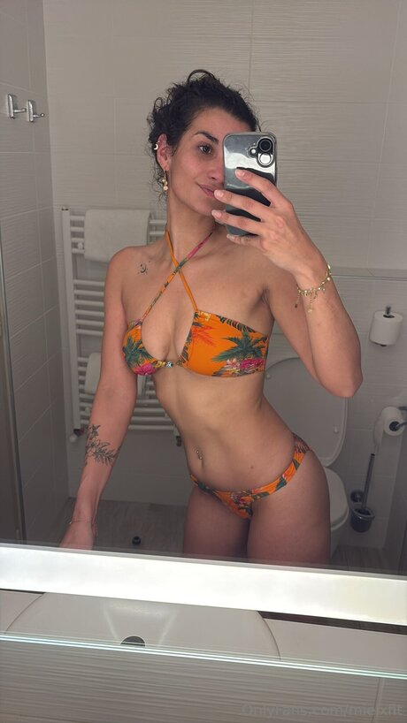 Mielxfit nude actress photos