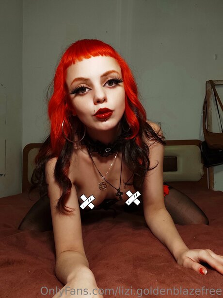 Lizi Goldenblazefree sexy model photos