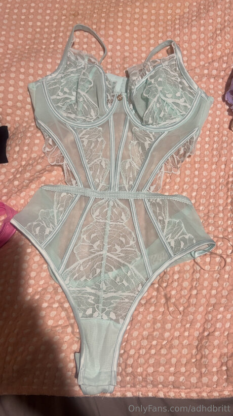 Adhdbritt art actress pics