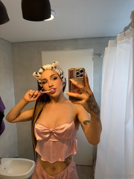 Nikkitaslayer porn star img