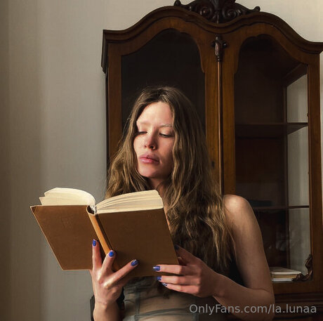 La Lunaa free star picture
