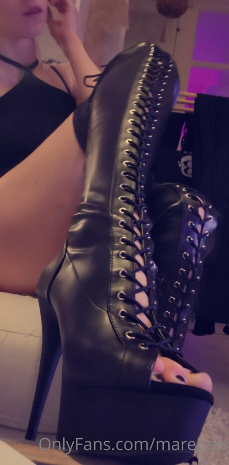 female fitness onlyfans adult pic