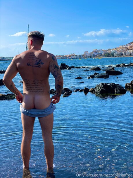 close up onlyfans pornographic picture