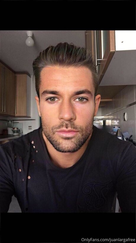 drag queen onlyfans pornographic photos