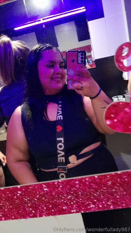 Wonderfullady987 erotic pornstar gallery