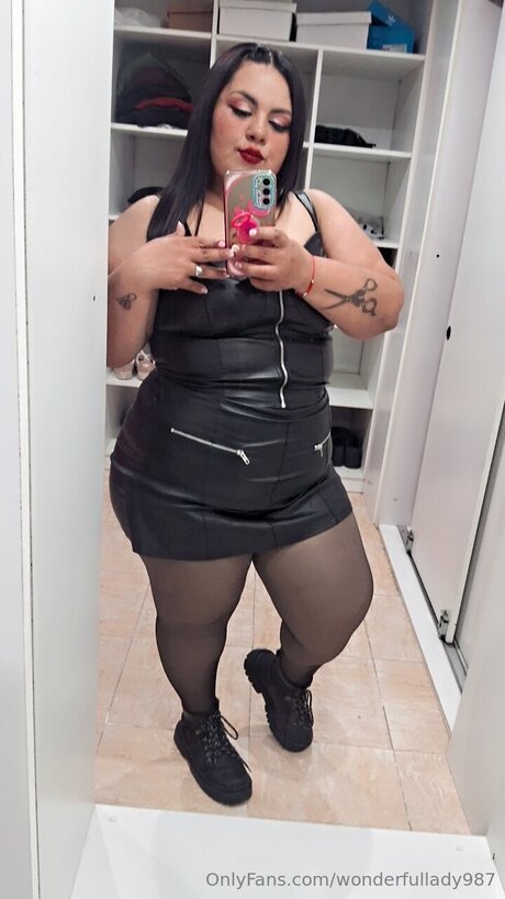 Wonderfullady987 sexy actress photo