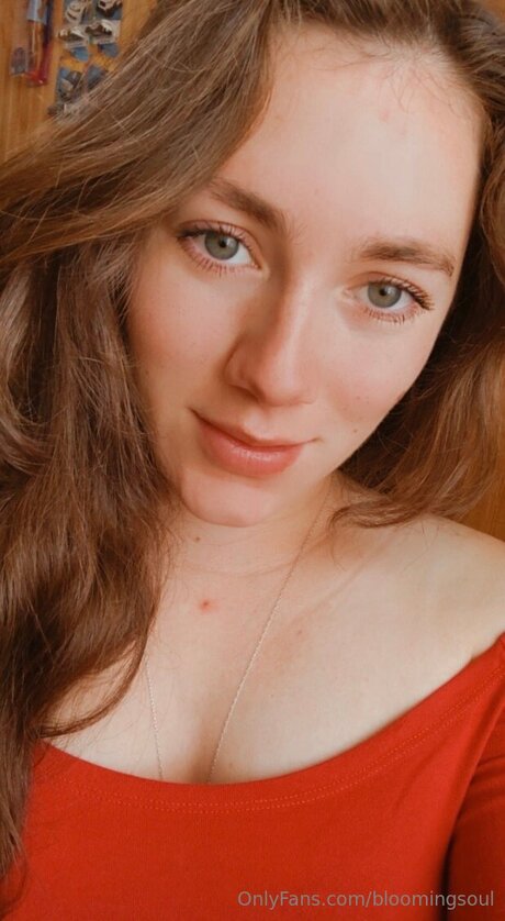 Bloomingsoul xxx actress photo