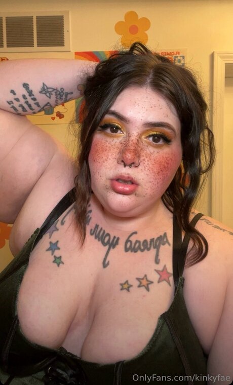 social media influencer onlyfans beautiful nude pictures