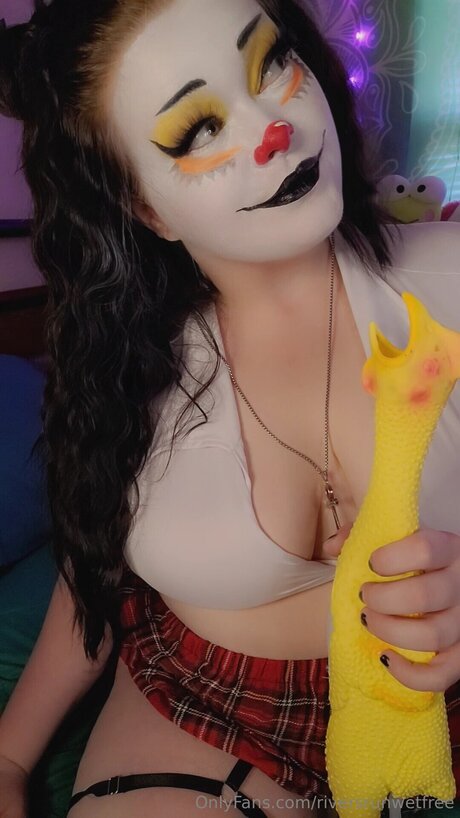 Riversrunwetfree art model picture