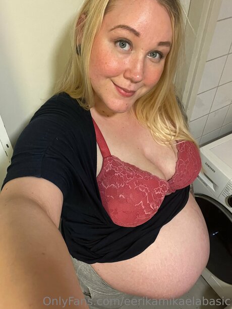 Eerikamikaelabasic hot star images