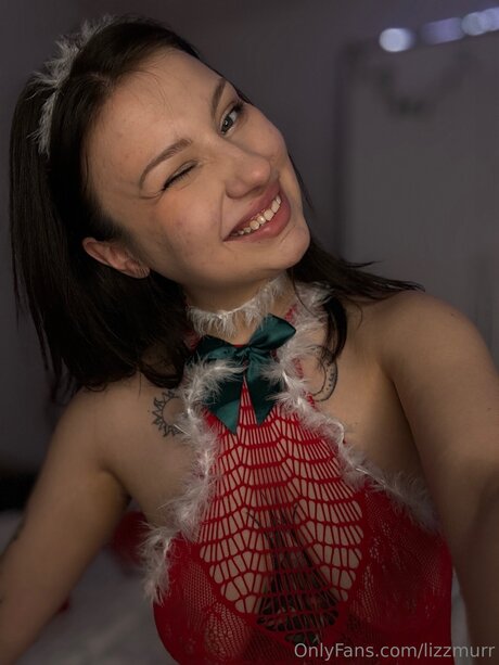 Lizzmurr naked actress picture