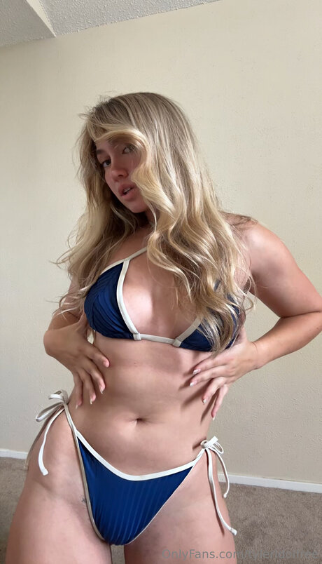 Tyleridolfree model art pictures