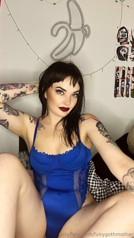 Fvirygothmother pornstar top photo