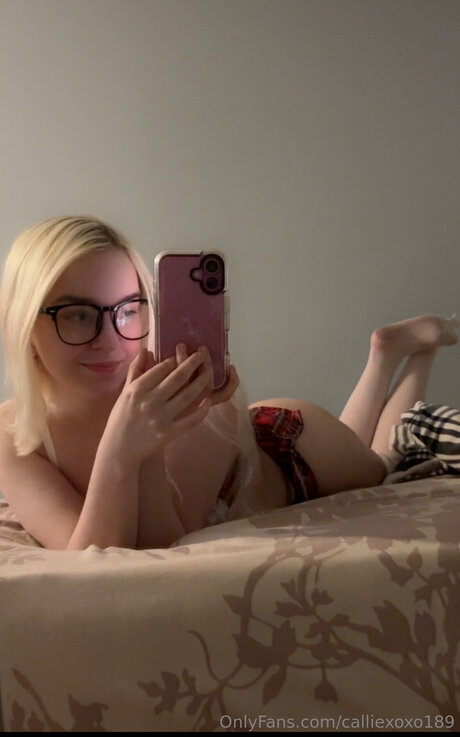 Calliexoxo189 pornstar img