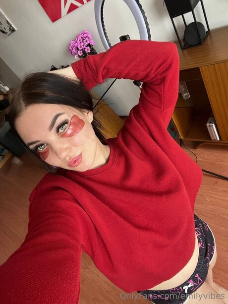 Emilyvibes pornstar top pictures