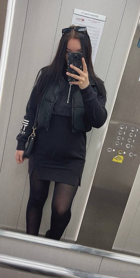 Emilyvibes actress image