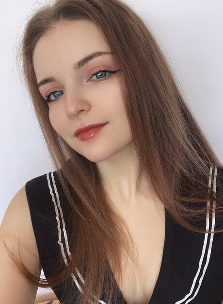 Magicalevelynn porn model photos