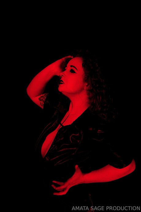 Amatasage sexy actress image