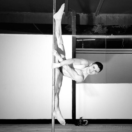 Flakovillatoro art model galleries