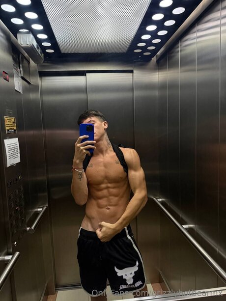 Grizzlyhotbearmx hot actress galleries