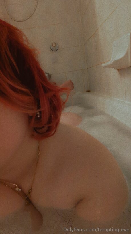 Tempting Eve naked actress img