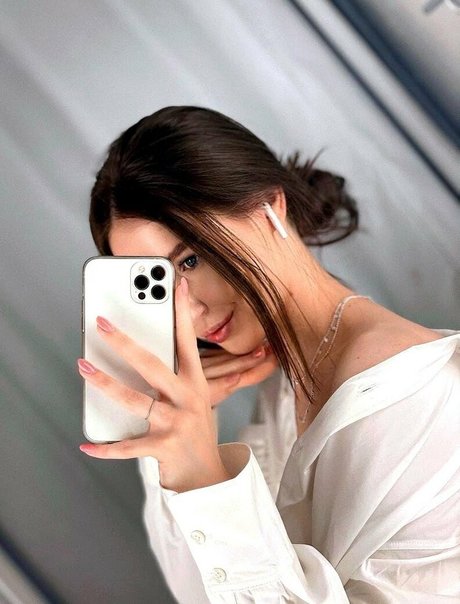 lizkameaw art star photos