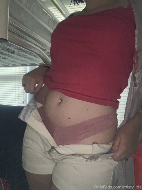 hairy pregnant onlyfans erotic image