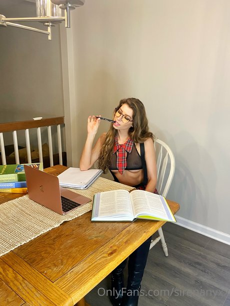 Sirena Nyx star pornographic pictures