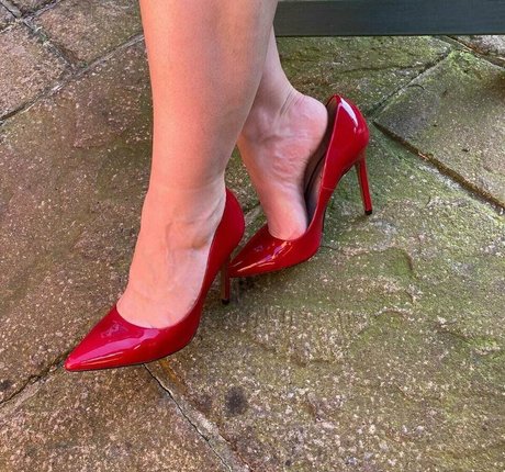 spin the wheel onlyfans beautiful photo