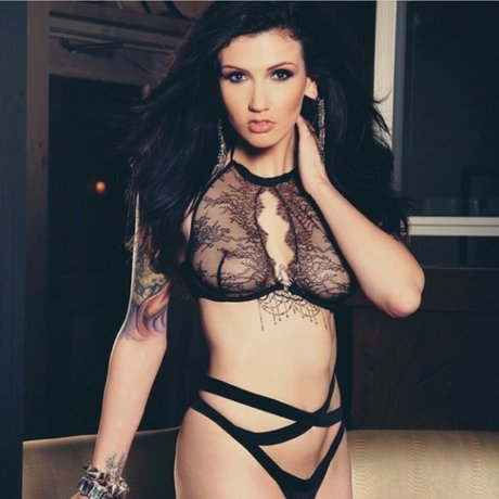 kimxchelle star pretty pic