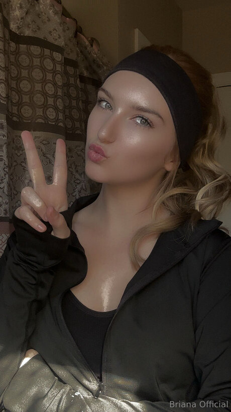 blowjob threesome onlyfans pornographic image