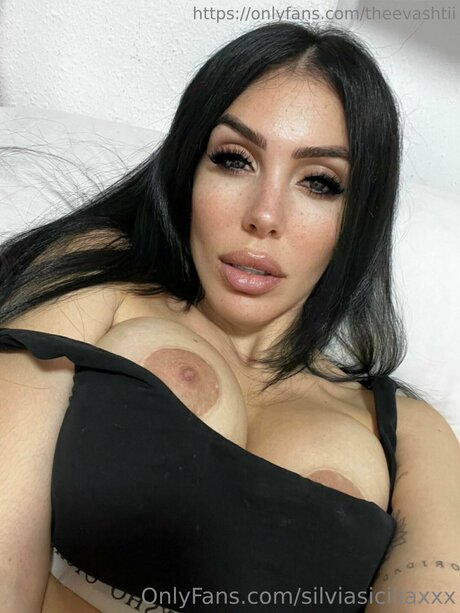 Theevashtii sex model pic