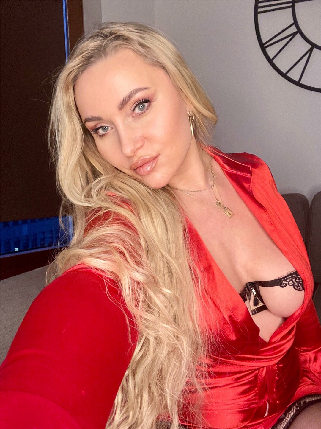 college girl onlyfans hot picture