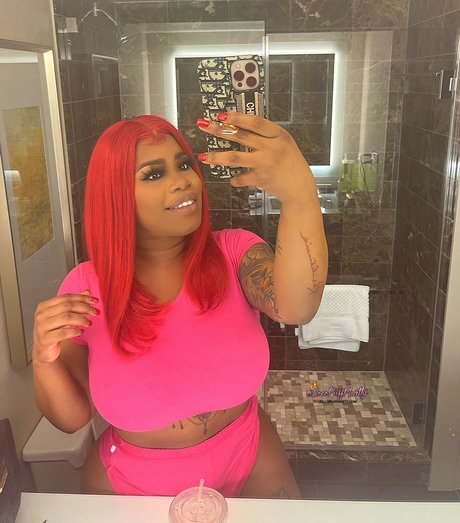 Chocolate Goddess free model photos