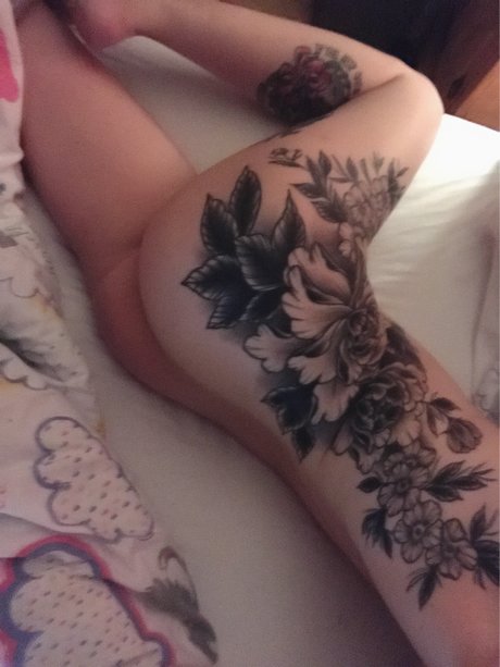 smoking onlyfans exclusive image