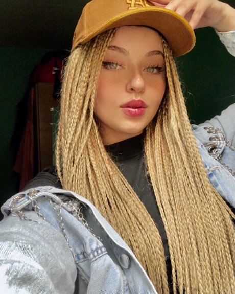 anime babe onlyfans erotic picture