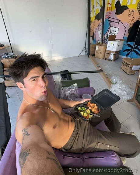 Toddy2thotty star exclusive photo