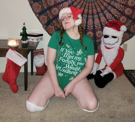 Imgingersnap sex model img