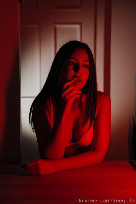 Freegiulia free star photo