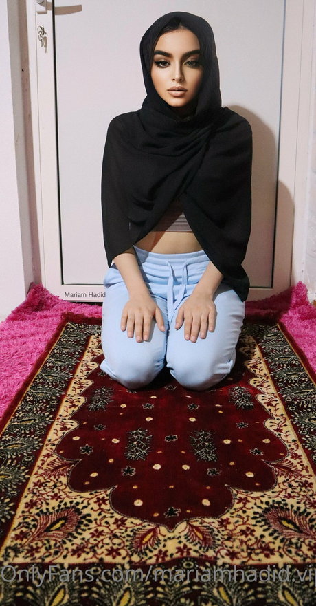 Mariam Hadid model nude galleries