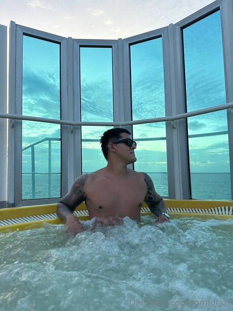 social media influencer onlyfans free img