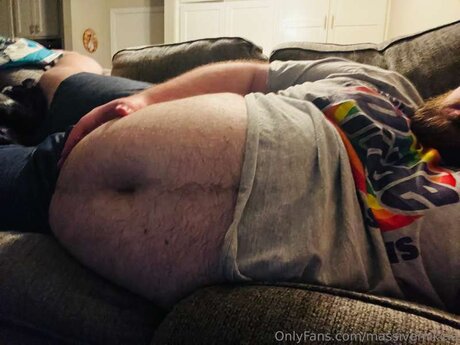 Massivemikela beautiful pornstar img