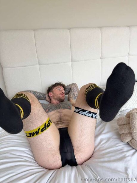 tattooed redhead onlyfans free naked picture