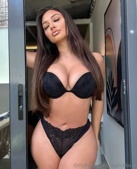 Sophiekent exclusive model image