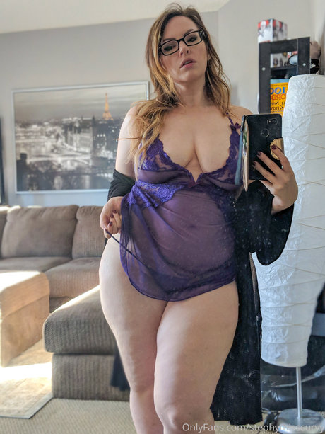_Stephy Miss Curvy pornstar pretty picture