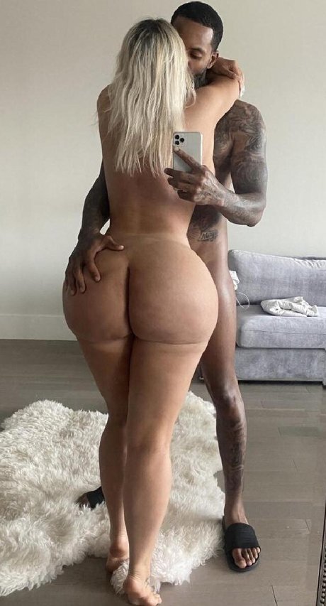 Maya Dutch pornstar xxx pic