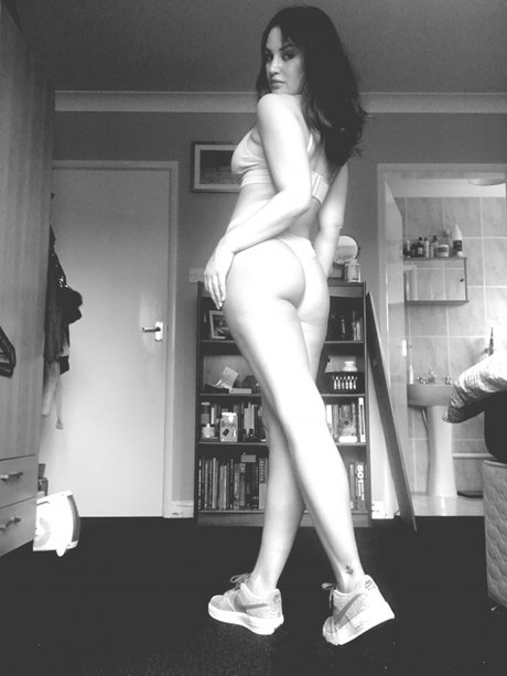 Miss Kl_ model pictures