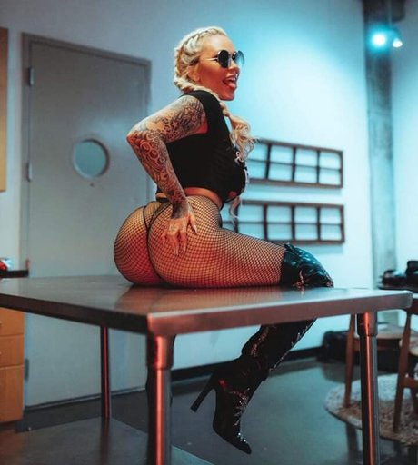 Bunnie Xo pornstar nudes galleries