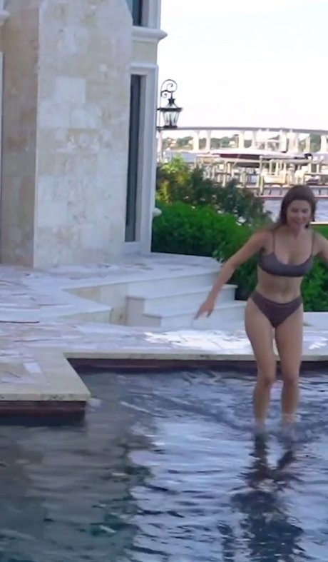 college girl onlyfans hot naked galleries